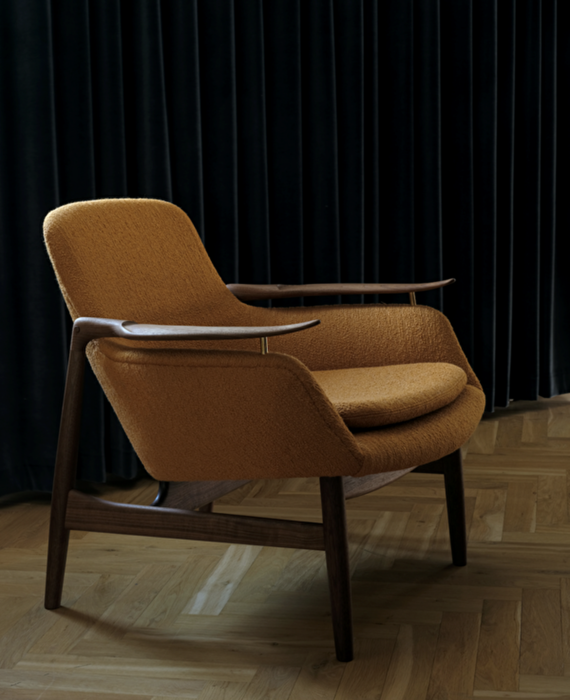 古き良き時代の快適さとディテールを感じる『53 Chair』 | finnJuhl